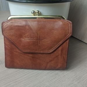 John Weitz | Vintage Cowhide Leather Wallet